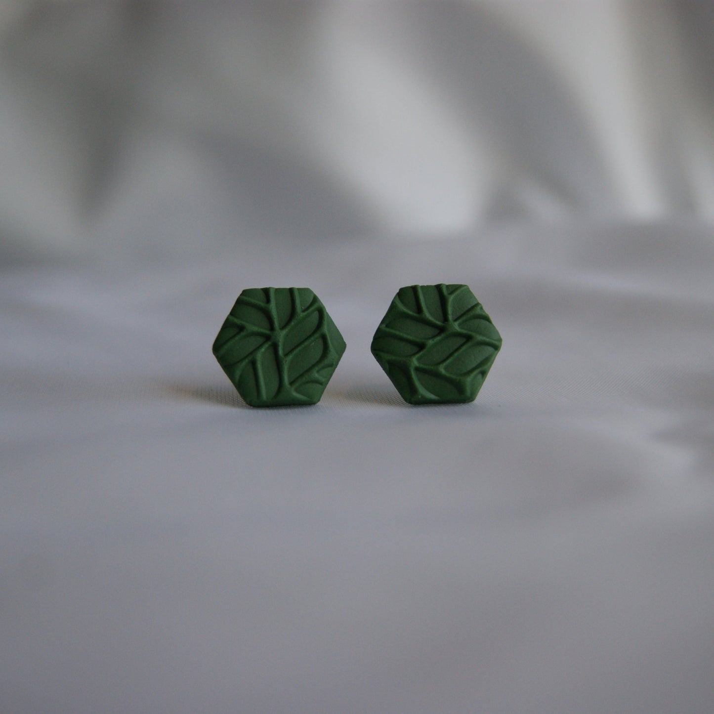 Studs - hexagon med mönster